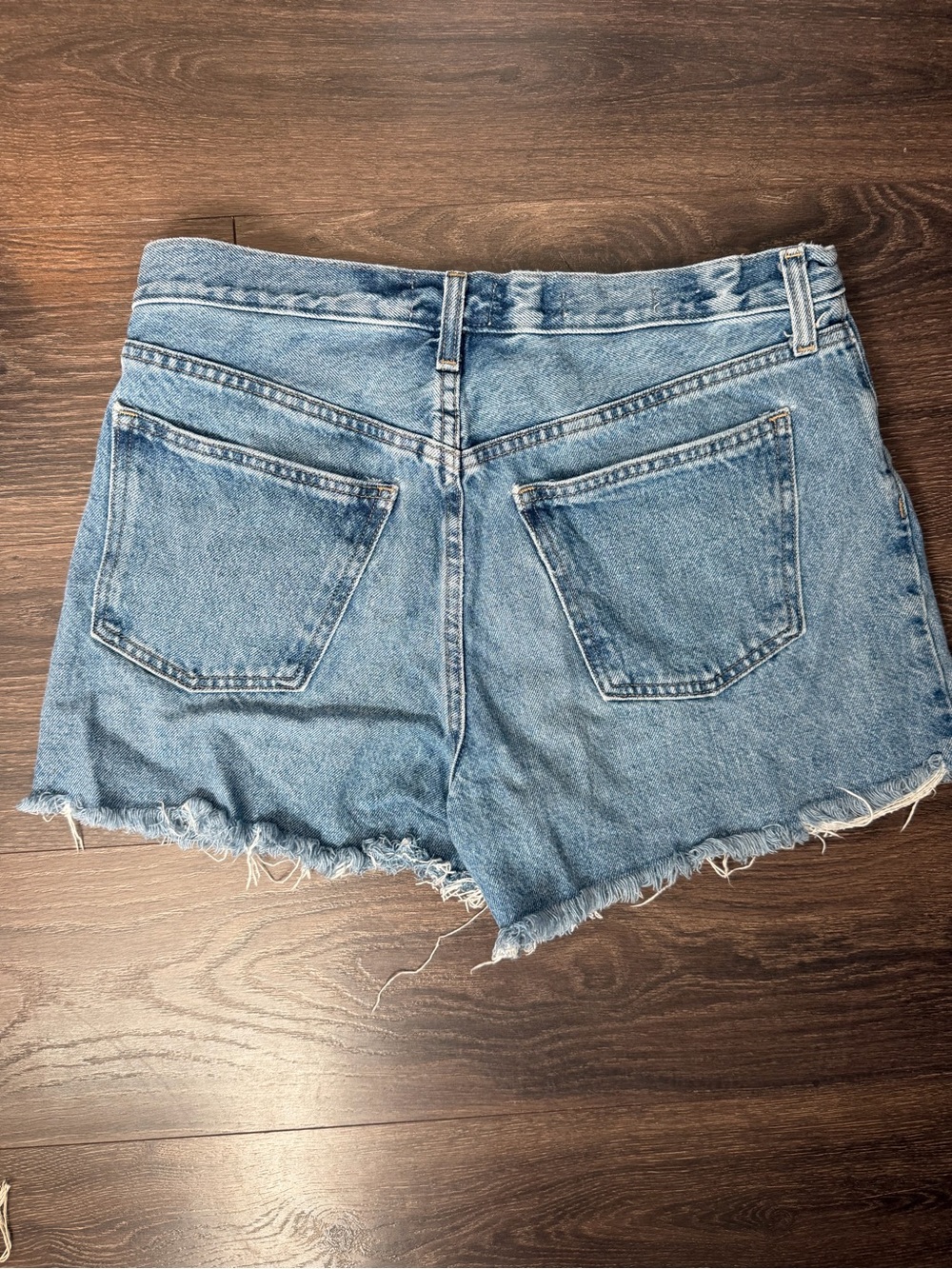 Universal Thread Shorts - Picture 2 of 5
